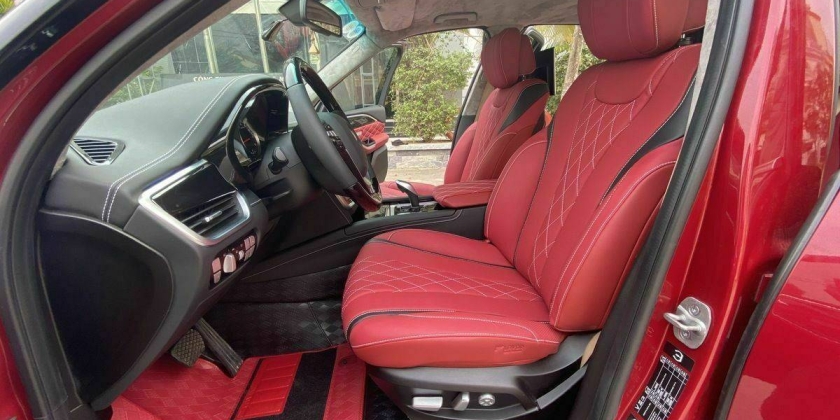 Xu Hướng "Đen Nhấn Đỏ": Phân Tích Gói Nội Thất Ghế Da VF3 Lavor (Đen Chỉ Đỏ và Đen + Đỏ)