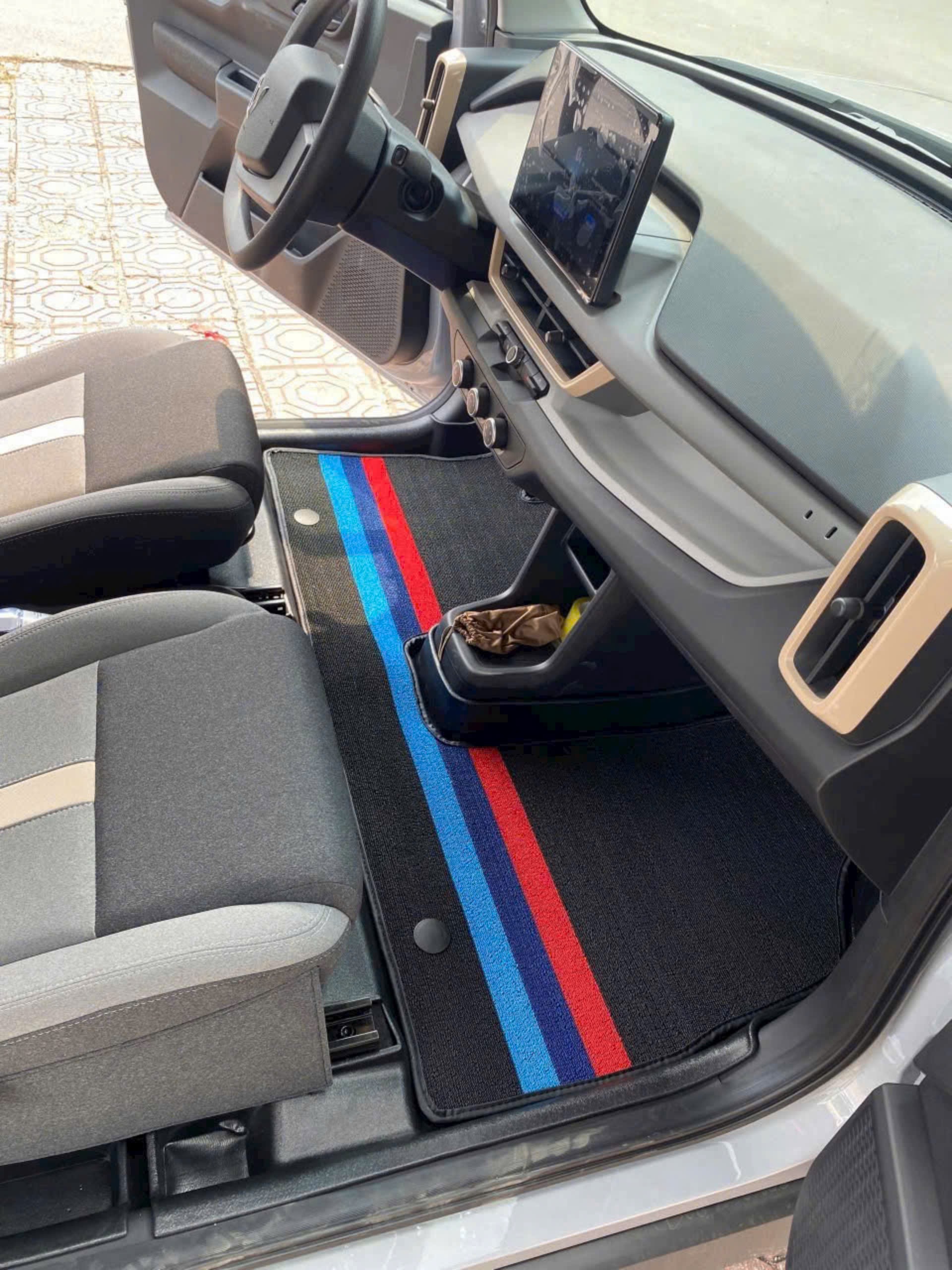 Thảm lót sàn VF3 Huvi