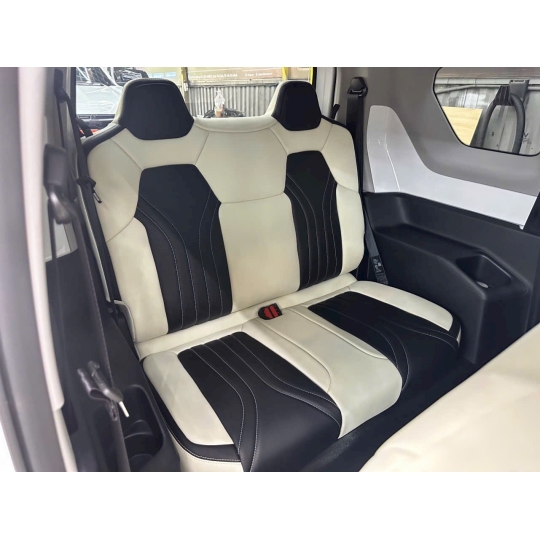 Ghế da VF3 ( Phối trắng và đen )