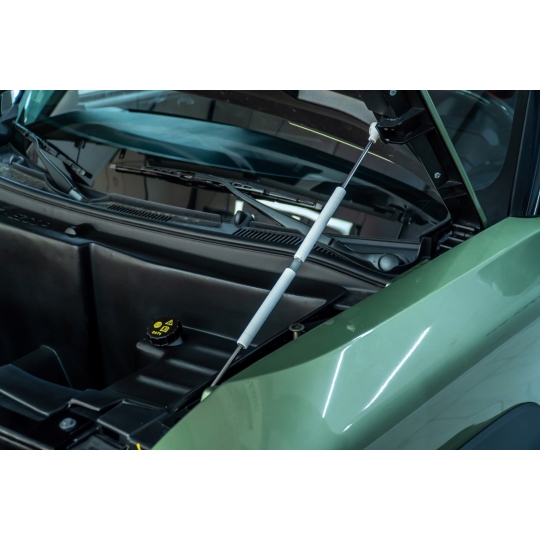 Cốp trước VF3 khoá cơ