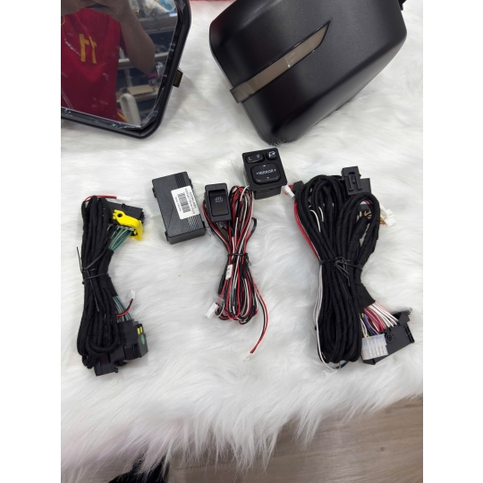 Gương gập điện VF3