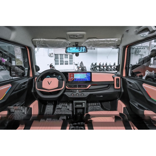 Nội thất da VF3 ( Phối màu đen hồng )